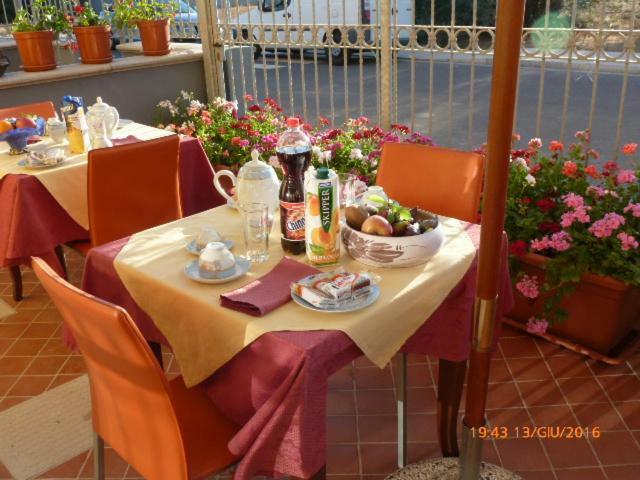 Sogno Di Mare Bed & Breakfast Pula Eksteriør bilde